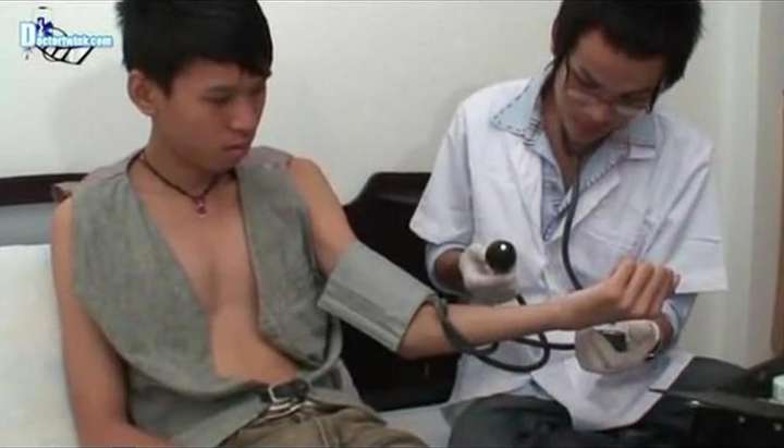 720px x 411px - DOCTORTWINK - The Gay Porn Doctor Treating A Skinny Asian Boy - Tnaflix.com