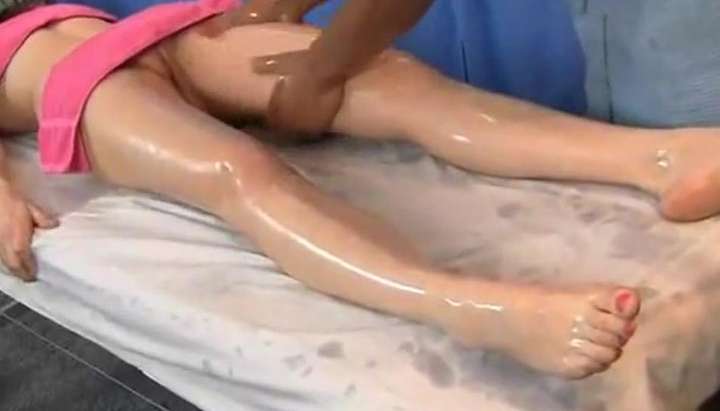 Hot Brunette Babe - HD MASSAGE PORN - Oil massage porn with sexy brunette babe - Tnaflix.com
