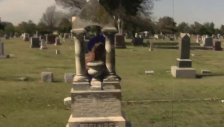720px x 411px - Teen Henny Red Twerk Booty Bobby Shmurda Dance in Cemetery Dead -  Tnaflix.com