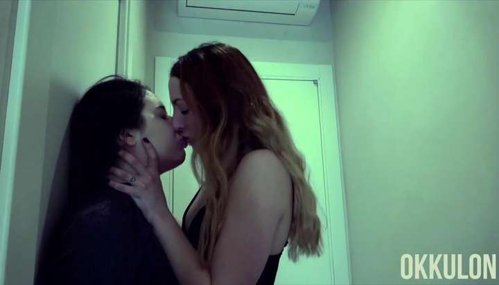 Hard Lesbian Kissing - Okkulon - Hard Lesbian Spit Kissing - Tnaflix.com