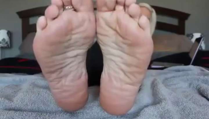 Plump Feet Porn - Sabrina's Stank ass Soles Meaty Toes & Extremely Sexy Feet CUM HARD & Moan  - Tnaflix.com