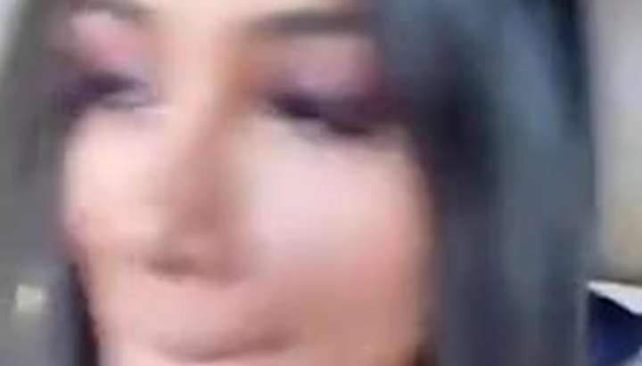 Shemale Bj Facial - Latina shemale caught jerking in her car - Tnaflix.com