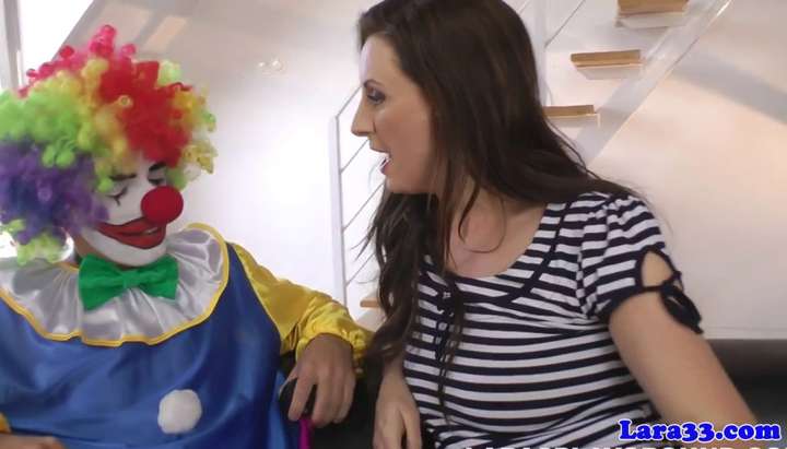 Clown Pussy - JIM SLIP - Bizarre British milf pussy fucked by clown TNAFlix Porn Videos