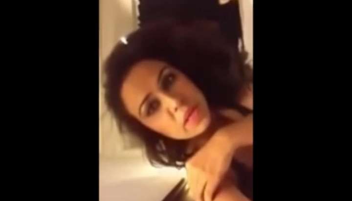 Super Hot Pakistani Actress || Homemade Shoot || Real Fantasy TNAFlix Porn  Videos