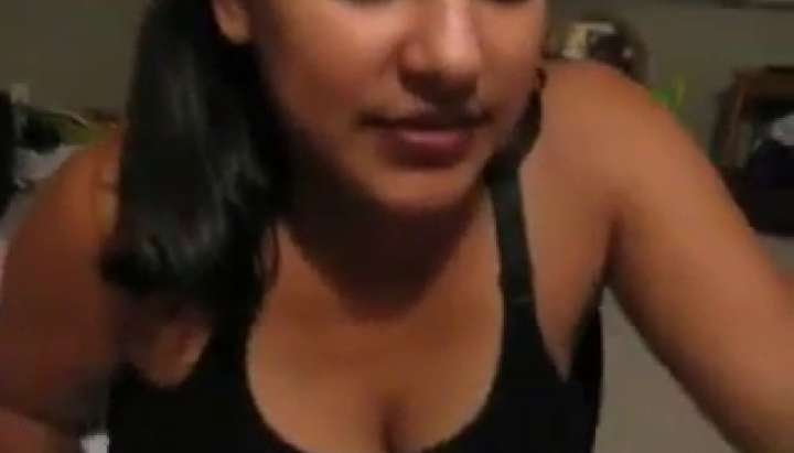Indian Girls Pov - Indian Girl Gives A Blowjob POV - Tnaflix.com