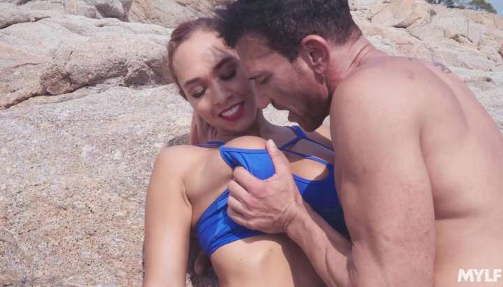 Briana Banderas Porn - MILF Fucked On Beach - Briana Banderas Porn Video - Tnaflix.com