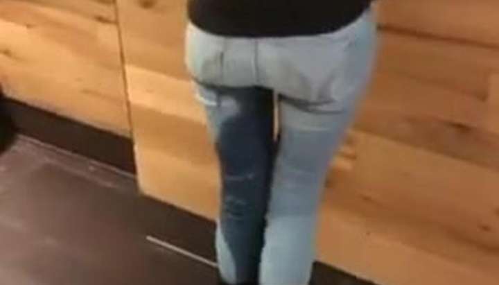 Pants Piss - ordering some food and wetting her pants - Tnaflix.com
