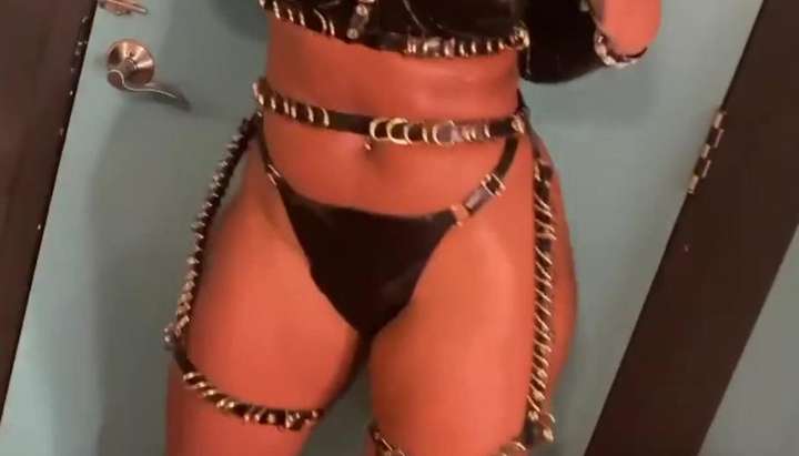 720px x 411px - Meg Thee Stallion: The Closest You'll Come To Fucking Her TNAFlix Porn  Videos