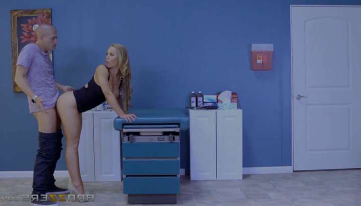Nicoll Aniston Hd Feet Lesbian - Nicol - video 1 (Nicole Aniston) TNAFlix Porn Videos