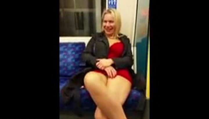 Cunt Flash on London Underground TNAFlix Porn Videos pic pic
