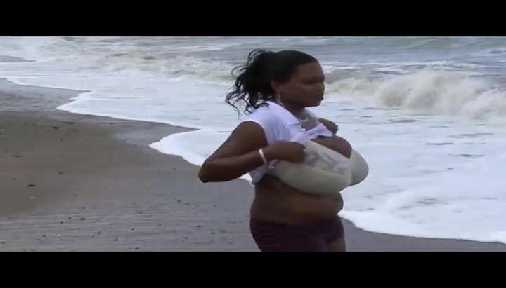 Miosotis Huge Tits Bra - Miosotis flashes her big boobs in a bra at the beach - Tnaflix.com