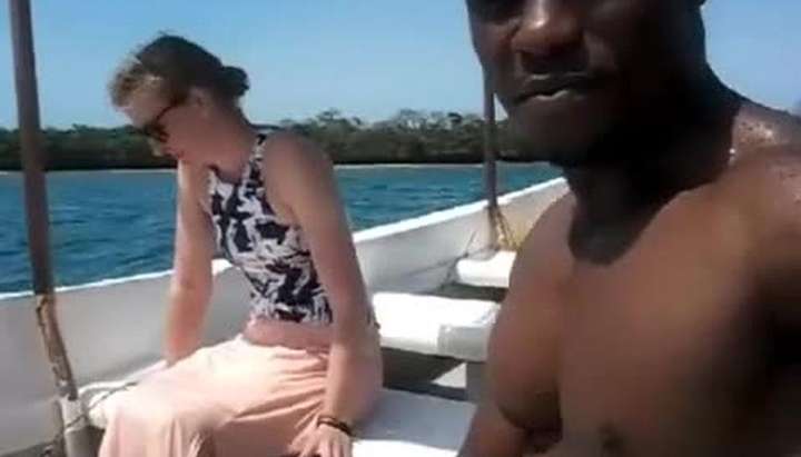 Holiday Interracial Sex - When white women go on a Vacation without hubby - Tnaflix.com