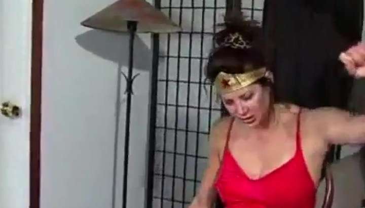 Girl Beaten Porn - Wonder Woman beaten and defeated - Tnaflix.com