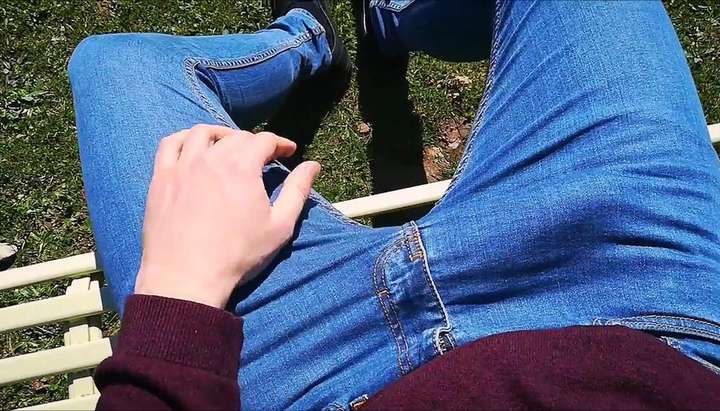 Massaging my hard cock in my skin tight jeans in a park - Tnaflix.com