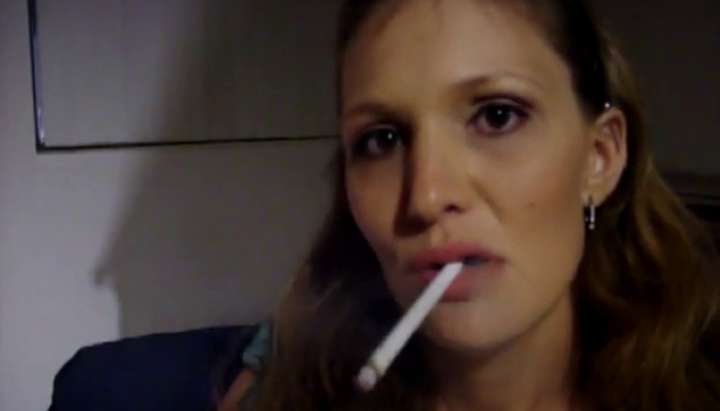 Sexy Bella smoking VS 120s TNAFlix Porn Videos image