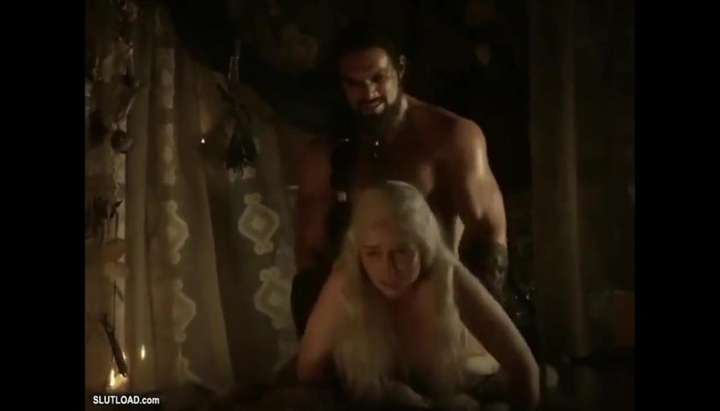 Emilia Clarke real sex scene - Game of Thrones - Tnaflix.com