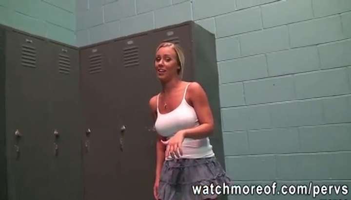 Busty Changing - Pervert is peeping in ladies locker room watching a busty chick Porn Video  - Tnaflix.com