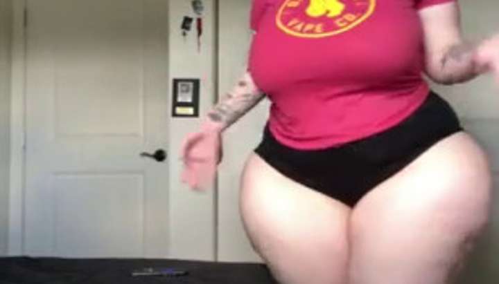 Skinny Waist Bbw Porn - Huge Ass BBW Super Wide Hips - Tnaflix.com