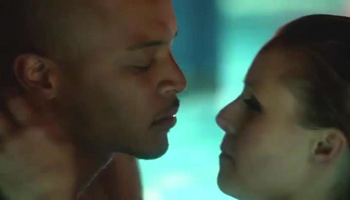 Close Up Interracial Kiss - interracial kiss Porn Video - Tnaflix.com