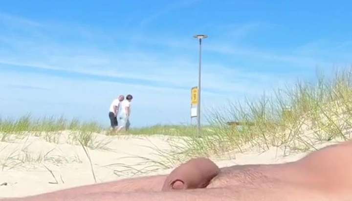 Shemale Dick Beach - Nude Beach Cock Flash 2 - Tnaflix.com