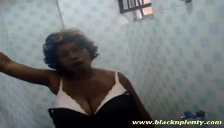 Huge Boobs Black Sex - Huge Breast black mama - Tnaflix.com