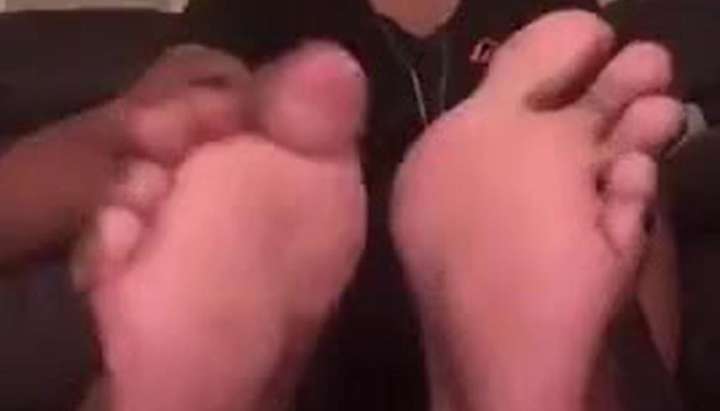 Ebony Pink Feet - Bori Latina Ebony Stinky Feet and Sniff - Tnaflix.com