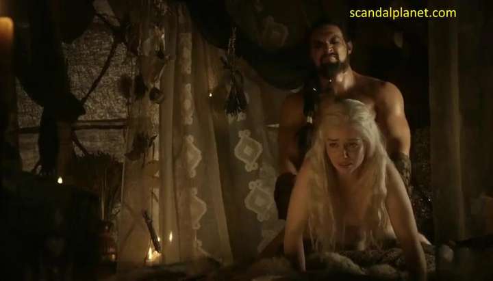 Emilia Clarke Nude Sex Scene In Game Of Thrones Series Scandalplanetcom 