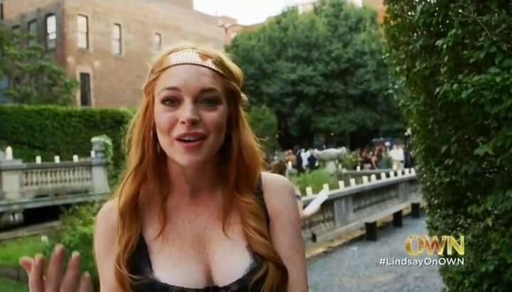 Lindsay Lohan sexy - Lindsay s01e01 - 2014 - Tnaflix.com