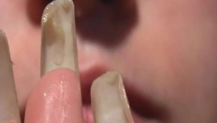 Picking - Picking Nose With Long Nails - Tnaflix.com