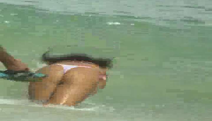 Candid Beach - Thong Girls sÃ©lectionnÃ©es TNAFlix Porn Videos
