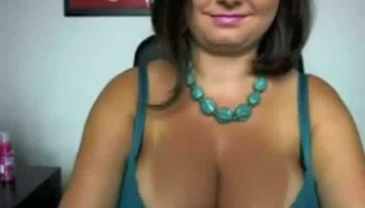 Porn Milf Big Tits Tease - Sexy MILF with HUGE breasts teasing on cam TNAFlix Porn Videos