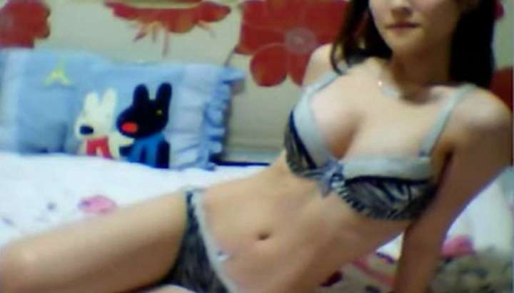 Cute Korean girl stripping down to panties on webcam - Tnaflix.com