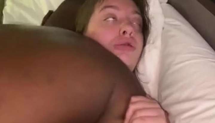 Black man makes white girl see stars TNAFlix Porn Videos