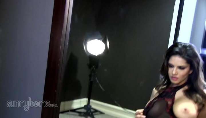 Sane Leune Saxy - Sexy Black And Red Lingerie Sunny Leone TNAFlix Porn Videos