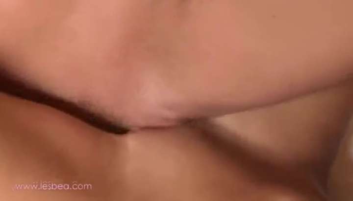 Lesbians tribbing close-up - Tnaflix.com