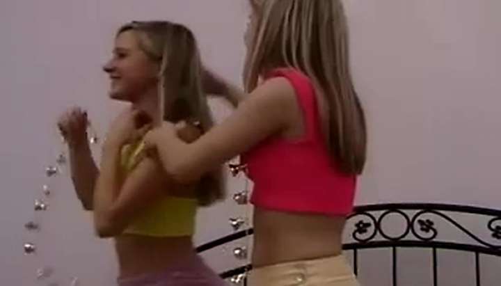 Real Lesbian Twin Sisters - teenage lesbian twins strip off and fuck each other - Tnaflix.com
