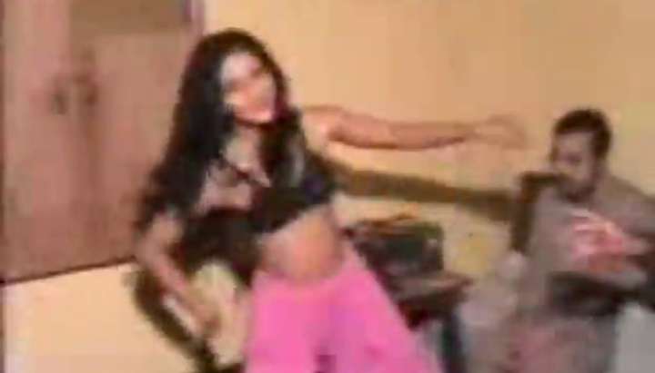 Naked Pakistani Girls Dance - Pakistani Girl nude bottomless Mujra Dance during Paki Porn Clip -  Tnaflix.com