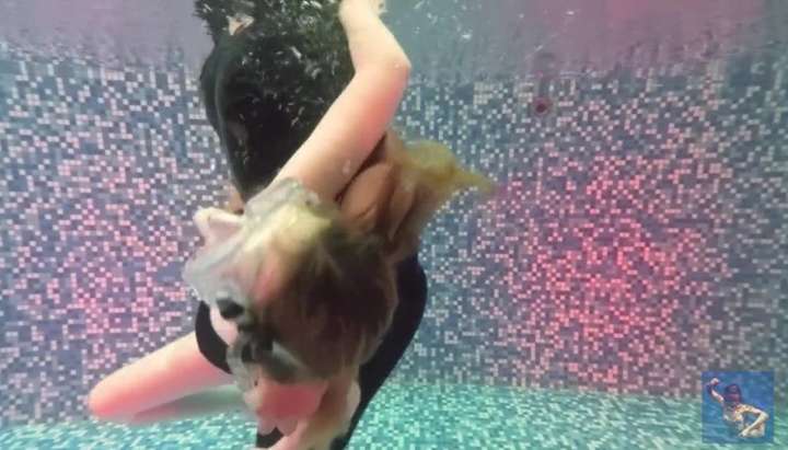 Fat Chick Porn Underwater - Underwater breathehold - Extreme/Solo - Tnaflix.com