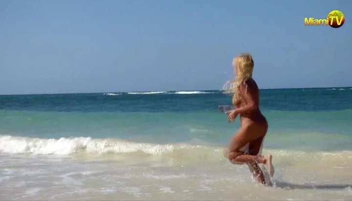 Jenny Live Nude Beach - Jenny Beach RUn (Jenny Scordamaglia) - Tnaflix.com