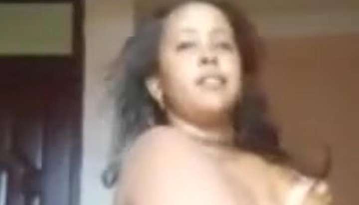 720px x 411px - Somali bbw sextape +252712039853 WhatsApp and pay for the video -  Tnaflix.com