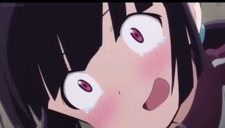 Anime Girl desperate to pee - Tnaflix.com