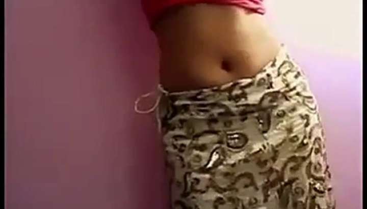 720px x 411px - indian beautiful teen college girl sexy dance and belly show TNAFlix Porn  Videos