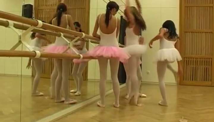 Amateur Brunette Threesome MMF and Group Sex Family first Time Hot Ballet TNAFlix Porn Videos image