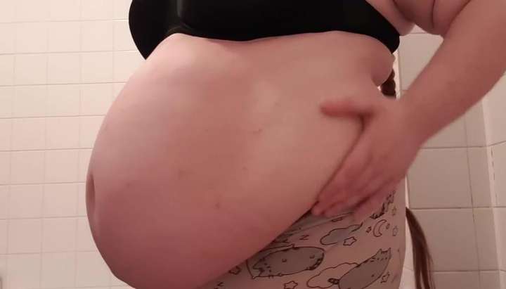 Porn Belly Fat - College girl fat belly - Tnaflix.com