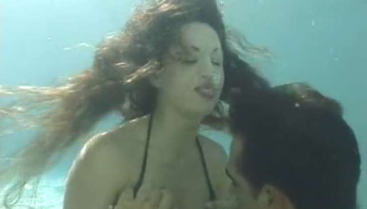 Girl Drowning Underwater Porn - Drowning Underwater 4 - Tnaflix.com