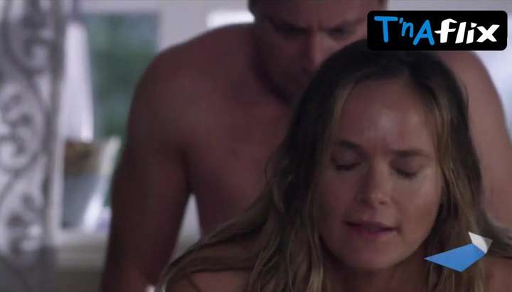 720px x 411px - Rachel Blanchard Sexy Scene in You Me Her - Tnaflix.com