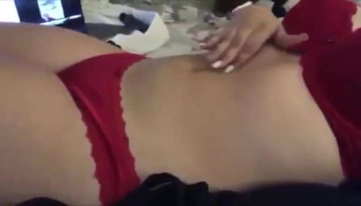 Up close with latinas deep sexy navel (WINTER EVERGREY YOUTUBE) TNAFlix Porn Videos picture