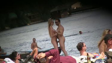 Lady in the nude in Kiev