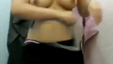 Sexy Hijab Masturbating IGO INDONESIA Jilbab TNAFlix Porn Videos