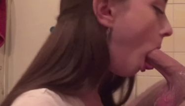 Girls doing deep throat